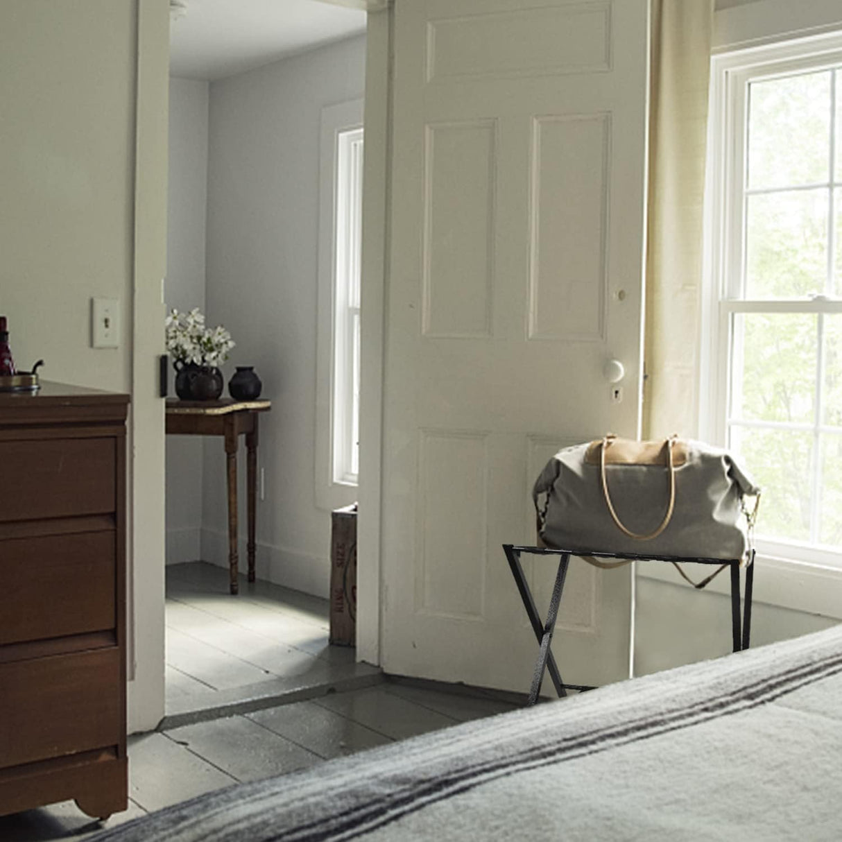 Parker Foldable Luggage Stand